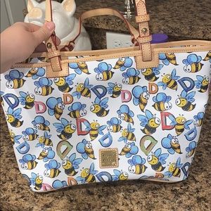 Dooney and Bourke bumble bee small leisure tote